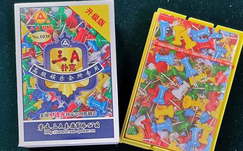 尖扎扑克批发采购指南与产品质量识别要点解析